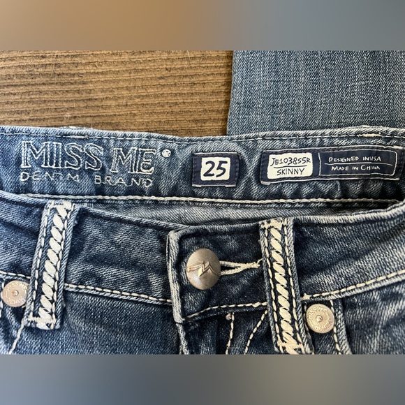 Women’s Size 25 Jeans - Picture 5 of 5